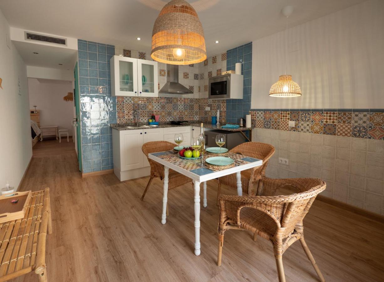 Casas Del Castillo Peniscola-Intramuros Suites ภายนอก รูปภาพ