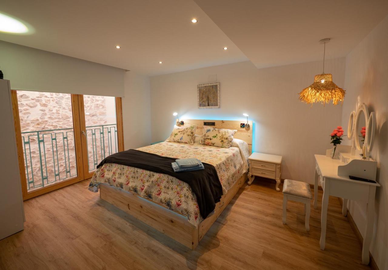 Casas Del Castillo Peniscola-Intramuros Suites ภายนอก รูปภาพ
